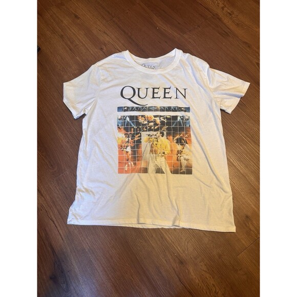 QUEEN oficial merch | T SHIRT Size Small - Picture 1 of 2